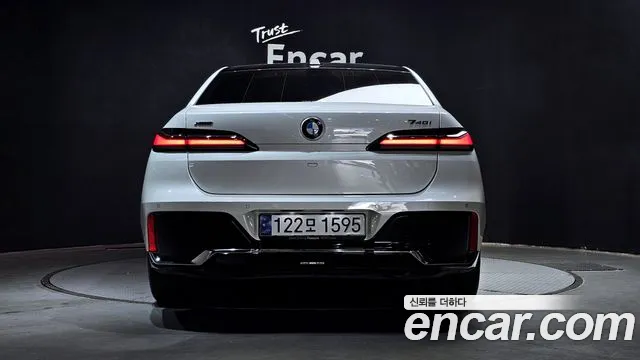 BMW 7 Series (G70) id 2609508 из Кореи 14