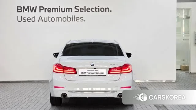 BMW 5 Series (G30) id 3543749 из Кореи 14