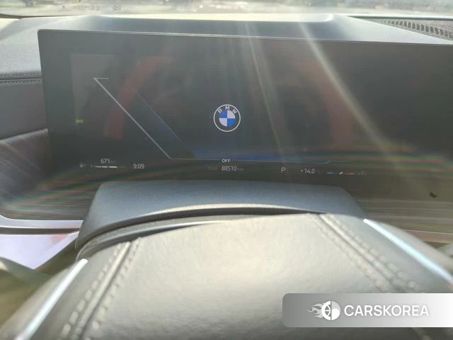 BMW X7 2023 Серебристо-серый из Китая, фото 5