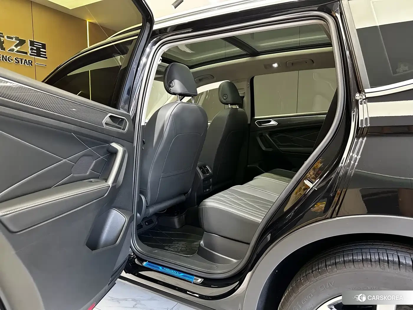 Volkswagen Tiguan L 2025 Черный из Китая, фото 5
