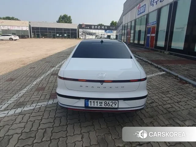 Hyundai Grandeur Hybrid (GN7) id 2905230 из Кореи 13
