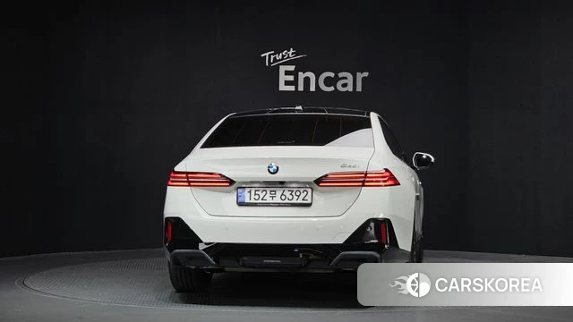 BMW 5 Series (G60) id 4280754 из Кореи 28