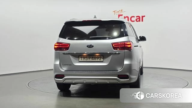 Kia The New Carnival id 4536611 из Кореи 27