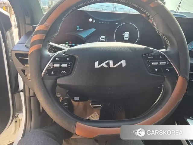 Kia EV6 2024 Белый из Кореи, фото 6