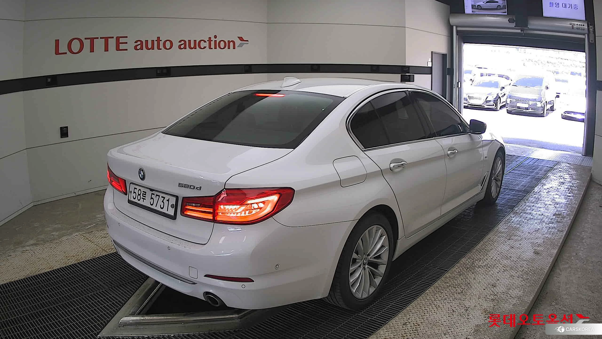 BMW  520d id 4296716 из Кореи 32