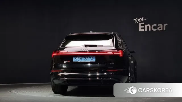 Audi e-Tron id 2993838 из Кореи 14