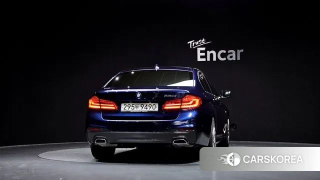 BMW 5 Series (G30) id 3703321 из Кореи 14