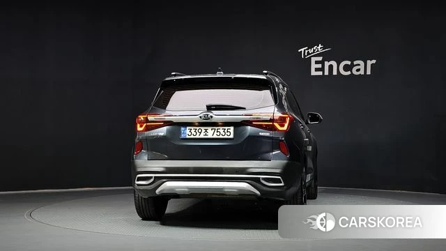 Kia Seltos id 4697869 из Кореи 14