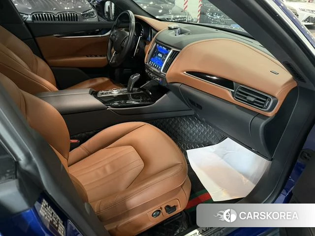 Maserati Levante 2021 Синий из Китая, фото 4