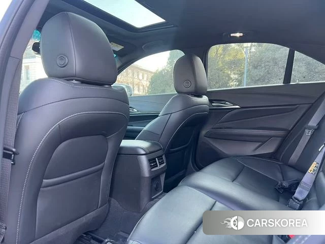Cadillac CT4 2024 Белый из Китая, фото 4