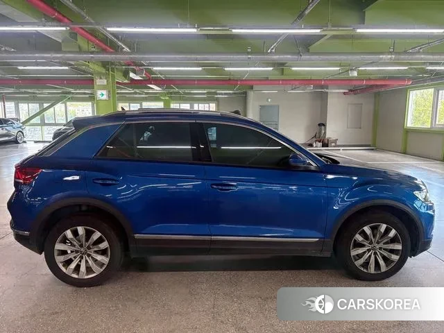 Volkswagen T-Roc 2021 Синий из Кореи, фото 5