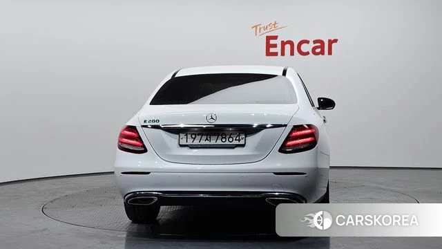 Mercedes-Benz E-Class W213 id 4188698 из Кореи 24