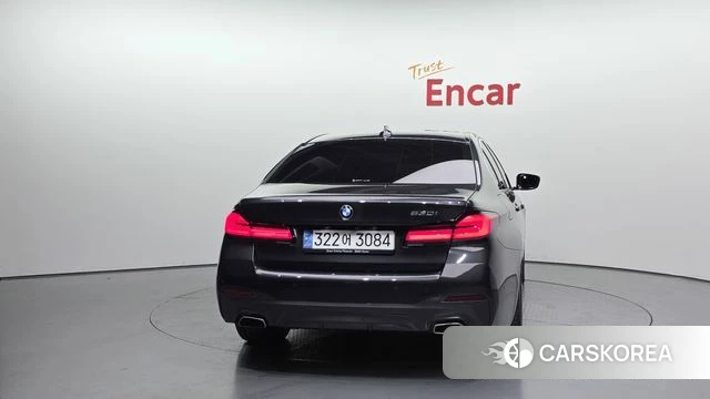 BMW 5 Series (G30) id 3793892 из Кореи 14