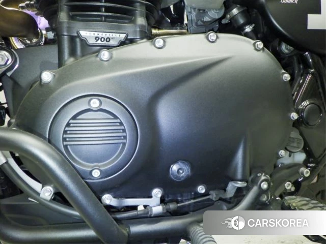Engine photo