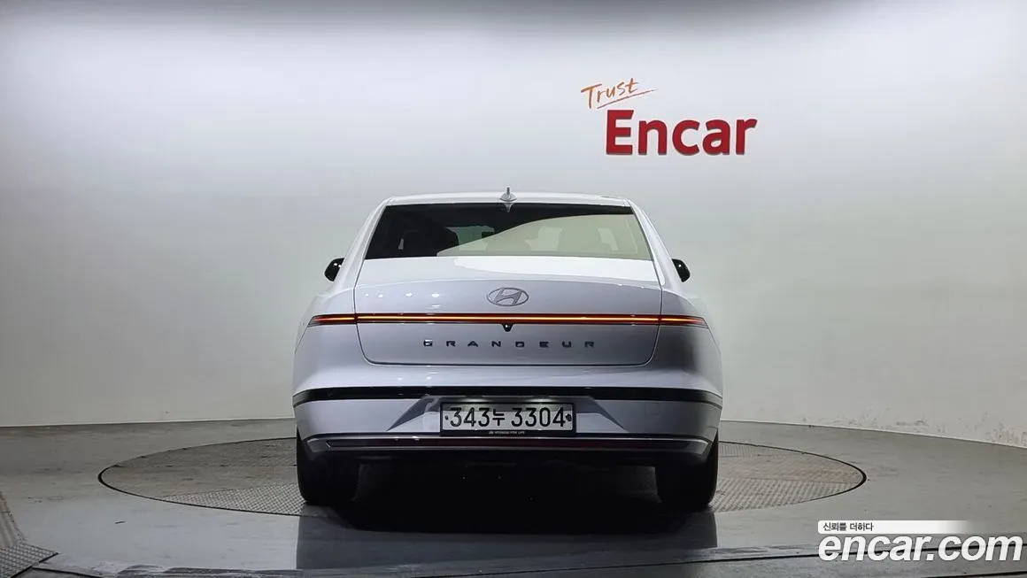 Hyundai Grandeur (GN7) id 2056333 из Кореи 14