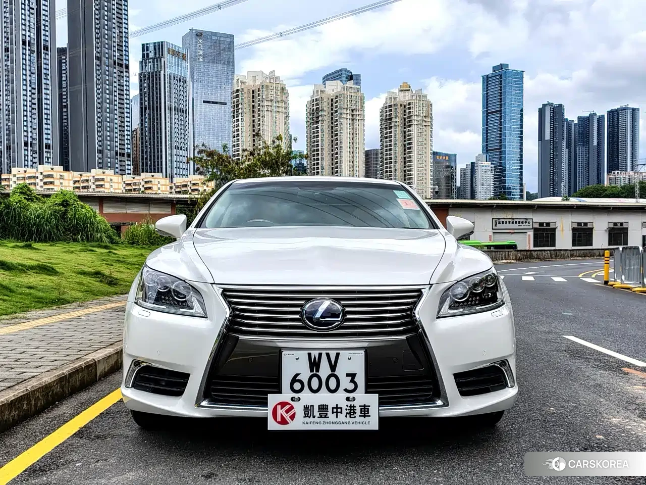 Lexus LS id 4559848 из Китая 7