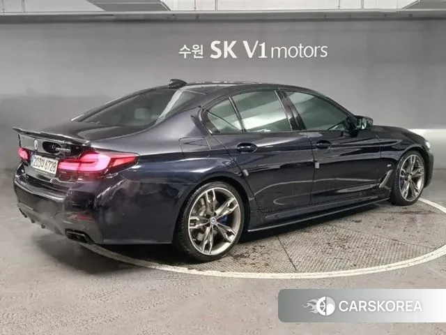 BMW 5 Series (G30) id 3577636 из Кореи 14