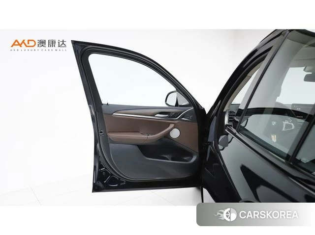 BMW X3 2022 Черный из Китая, фото 4