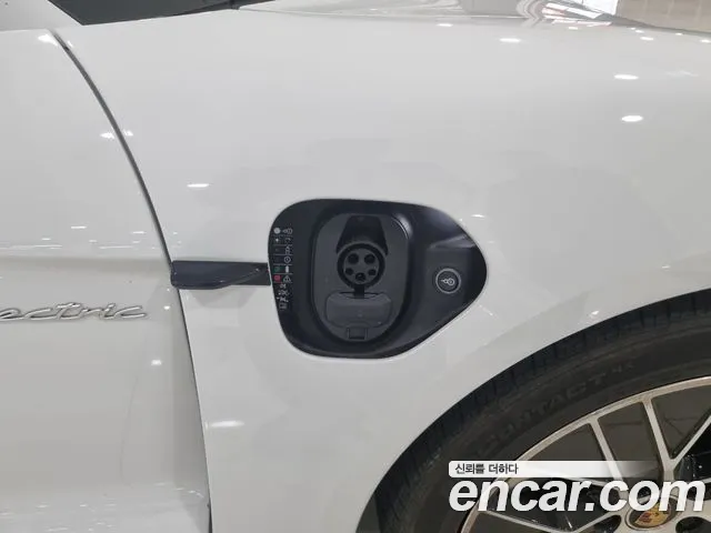 Porsche Taycan id 2669194 из Кореи 12