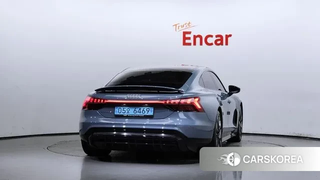 Audi e-Tron GT id 2900449 из Кореи 14