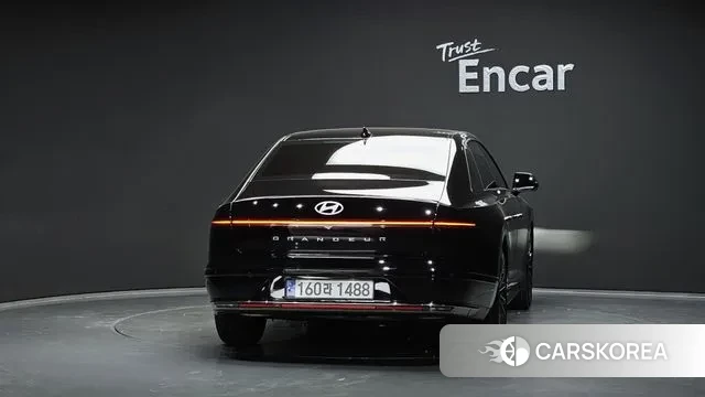 Hyundai Grandeur (GN7) id 2889331 из Кореи 14