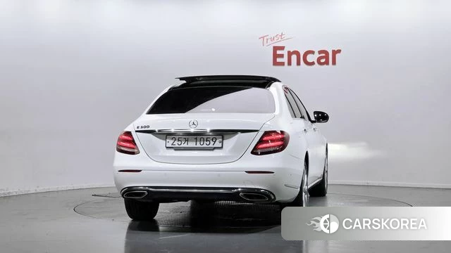Mercedes-Benz E-Class W213 id 4732582 из Кореи 24