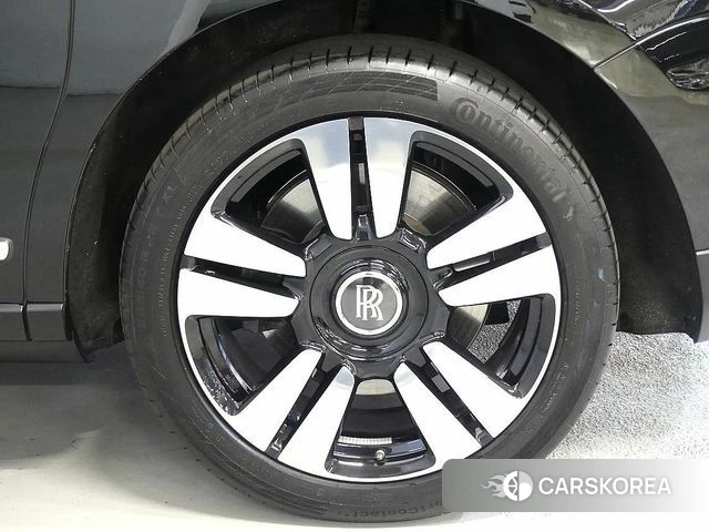 Rolls-Royce Cullinan id 4768445 из Кореи 14