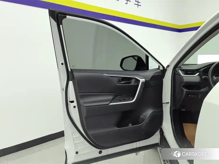 Toyota RAV4 id 4644400 из Китая 10