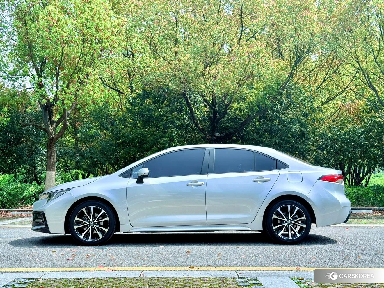 Toyota Levin id 4453731 из Китая 9