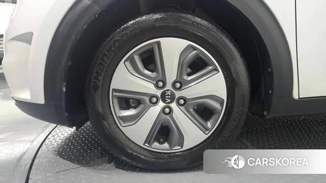 Kia Niro id 4647799 из Кореи 25