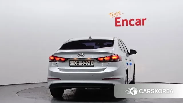 Hyundai Avante AD id 3773342 из Кореи 14