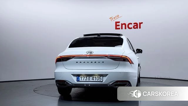 Hyundai The New Grandeur IG Hybrid id 4433857 из Кореи 29