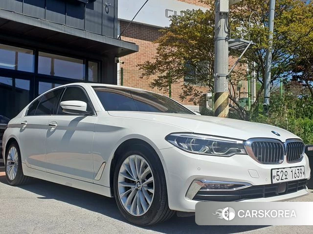 BMW 5 Series (G30) 2018 Белый из Кореи, фото 6