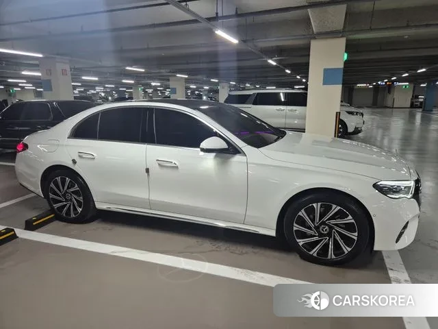 Mercedes-Benz E-Class W214 2024 Белый из Кореи, фото 6