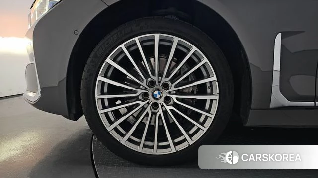 BMW 7 Series (G11) id 4293731 из Кореи 30