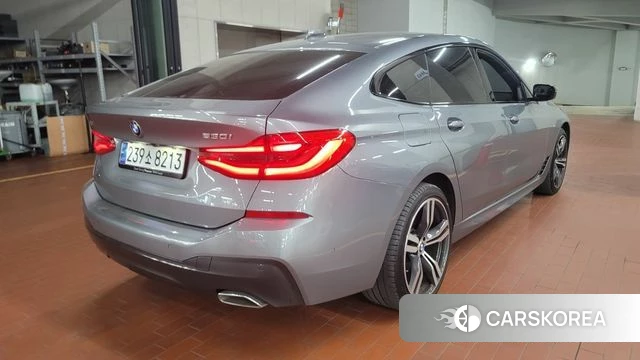 BMW 6 Series GT (G32) 2024 Серебристо-серый из Кореи, фото 4