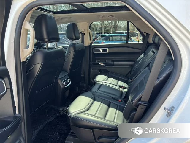 Ford Explorer 2023 Белый из Китая, фото 4