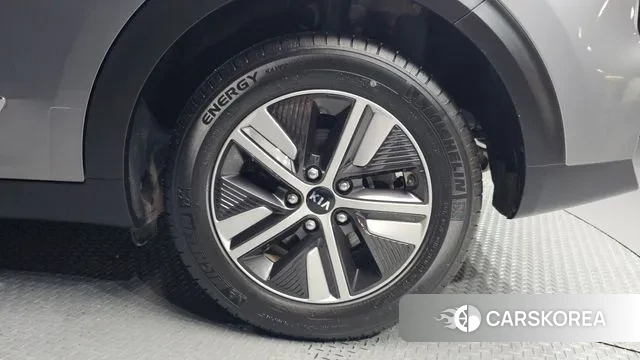 Kia The New Niro id 3578035 из Кореи 14