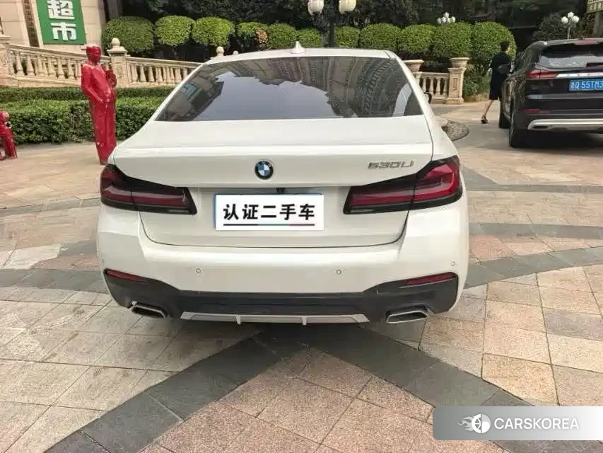 BMW 5 series 2023 Белый из Китая, фото 4
