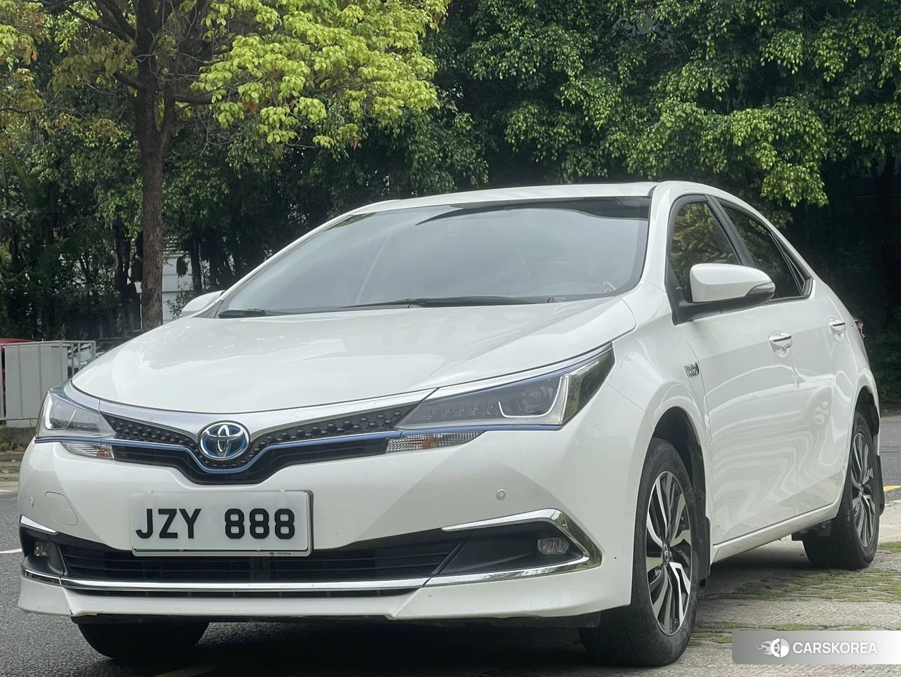 Toyota Corolla dual engine E+ id 4440581 из Китая 17