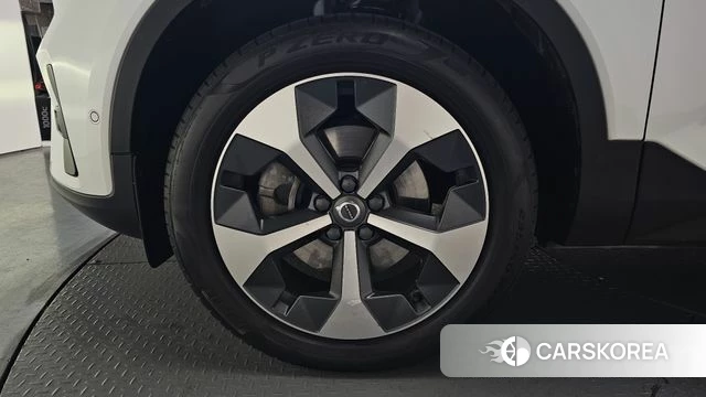 Volvo XC40 id 3922337 из Кореи 14