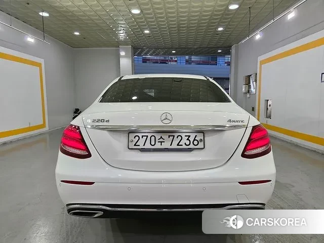 Mercedes-Benz E-Class W213 id 3718218 из Кореи 14