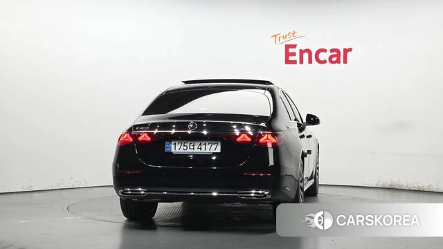 Mercedes-Benz E-Class W214 id 4691257 из Кореи 28