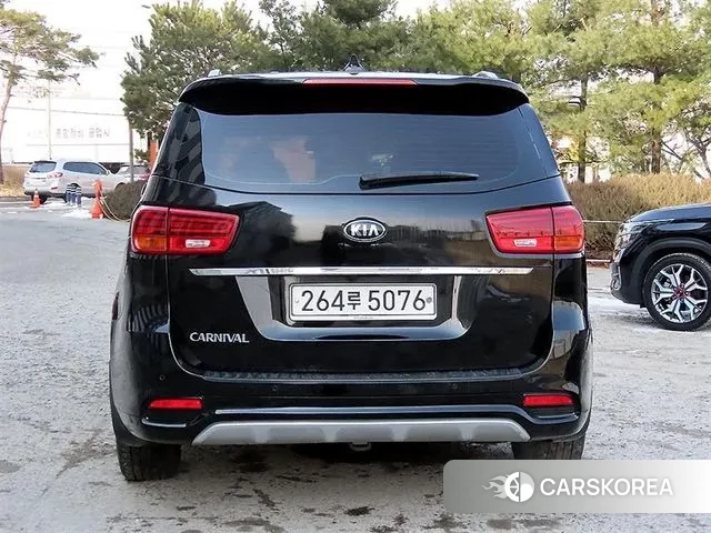 Kia The New Carnival id 3621966 из Кореи 14