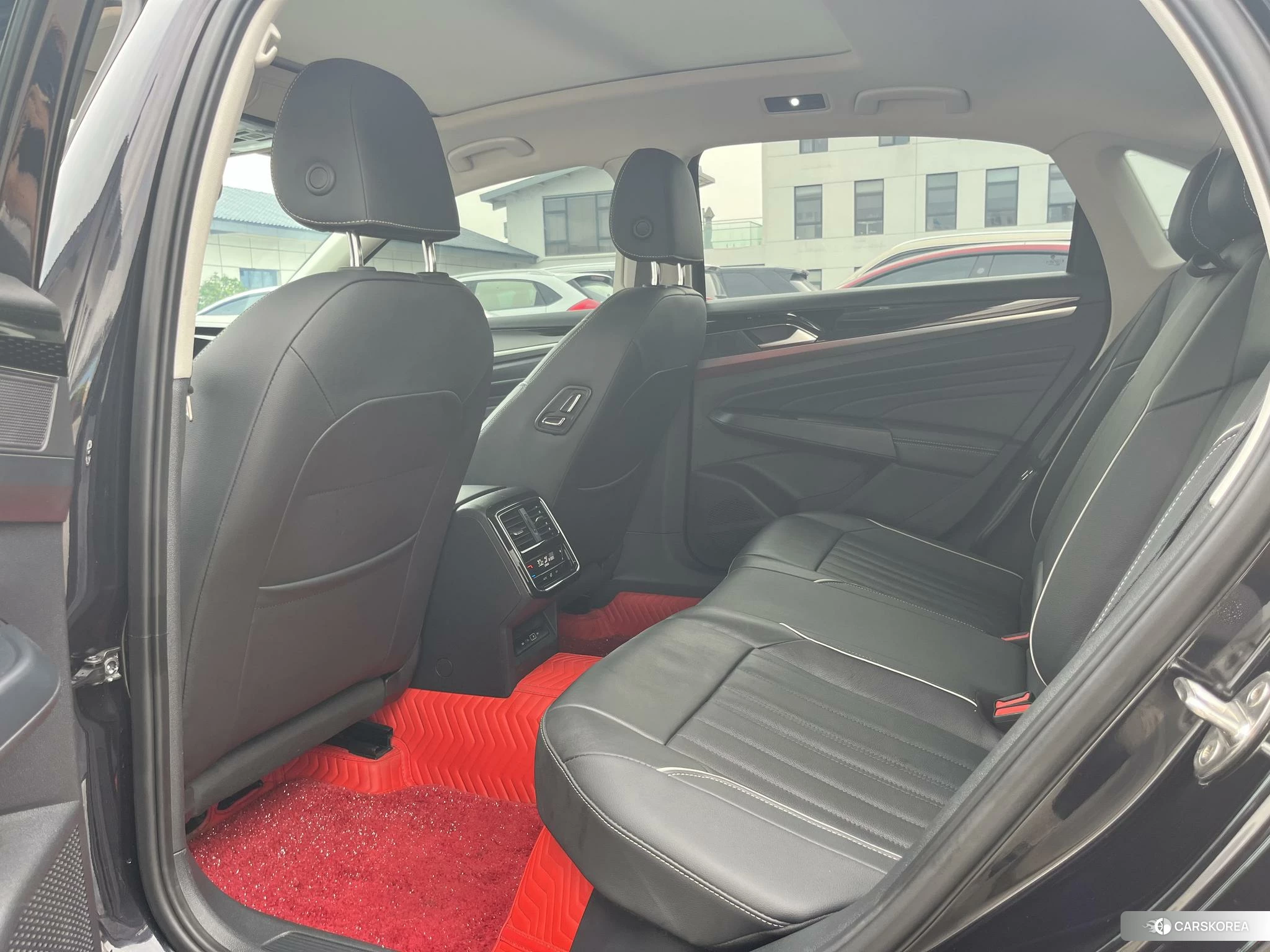 Volkswagen Passat 2021 Черный из Китая, фото 4