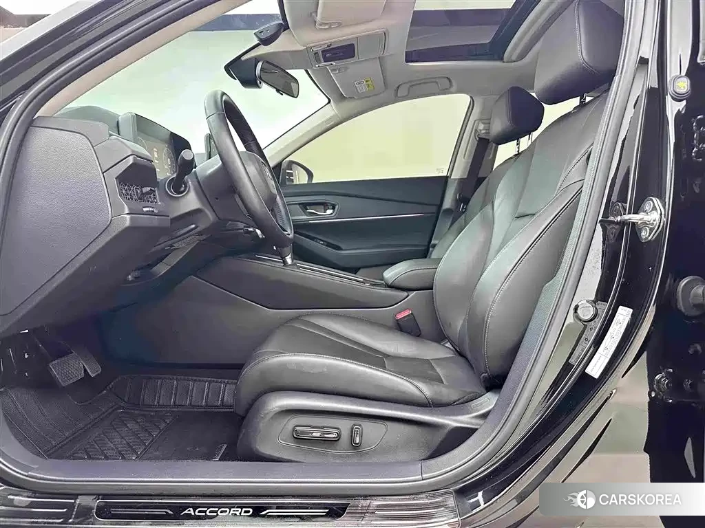 Honda Accord id 4553902 из Китая 11