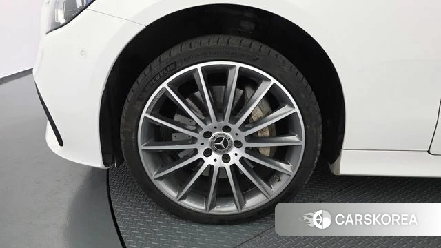 Mercedes-Benz E-Class W213 id 4293646 из Кореи 28