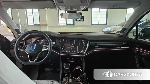 Volkswagen Touareg 3rd generation 2026 Черный из Кореи, фото 5