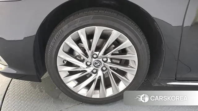 Lexus ES300h 7th generation id 3750966 из Кореи 14