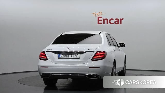 Mercedes-Benz E-Class W213 id 4295186 из Кореи 24